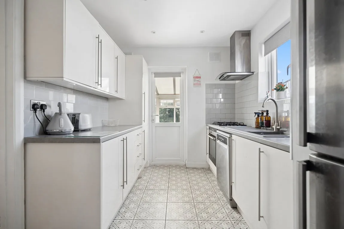 Cranbourne Road, Northwood, HA6, photo 3