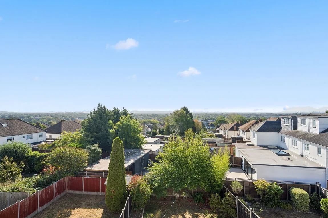 Cranbourne Road, Northwood, HA6, photo 2
