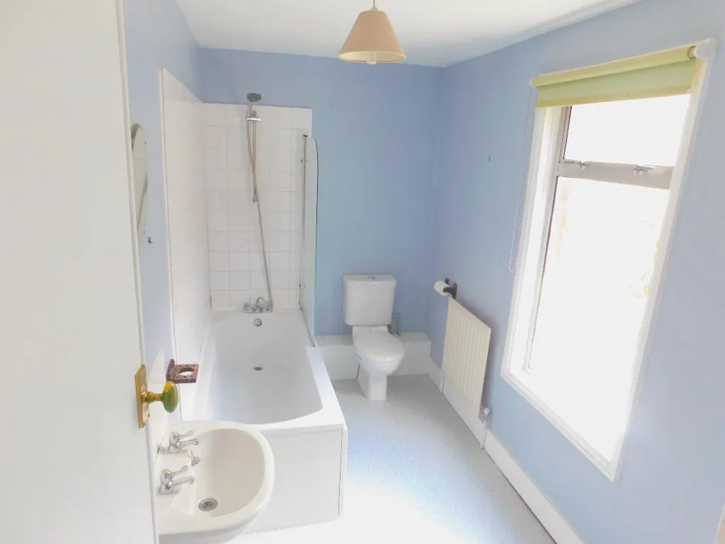 East Lane, Blue Town, ME12, photo 8