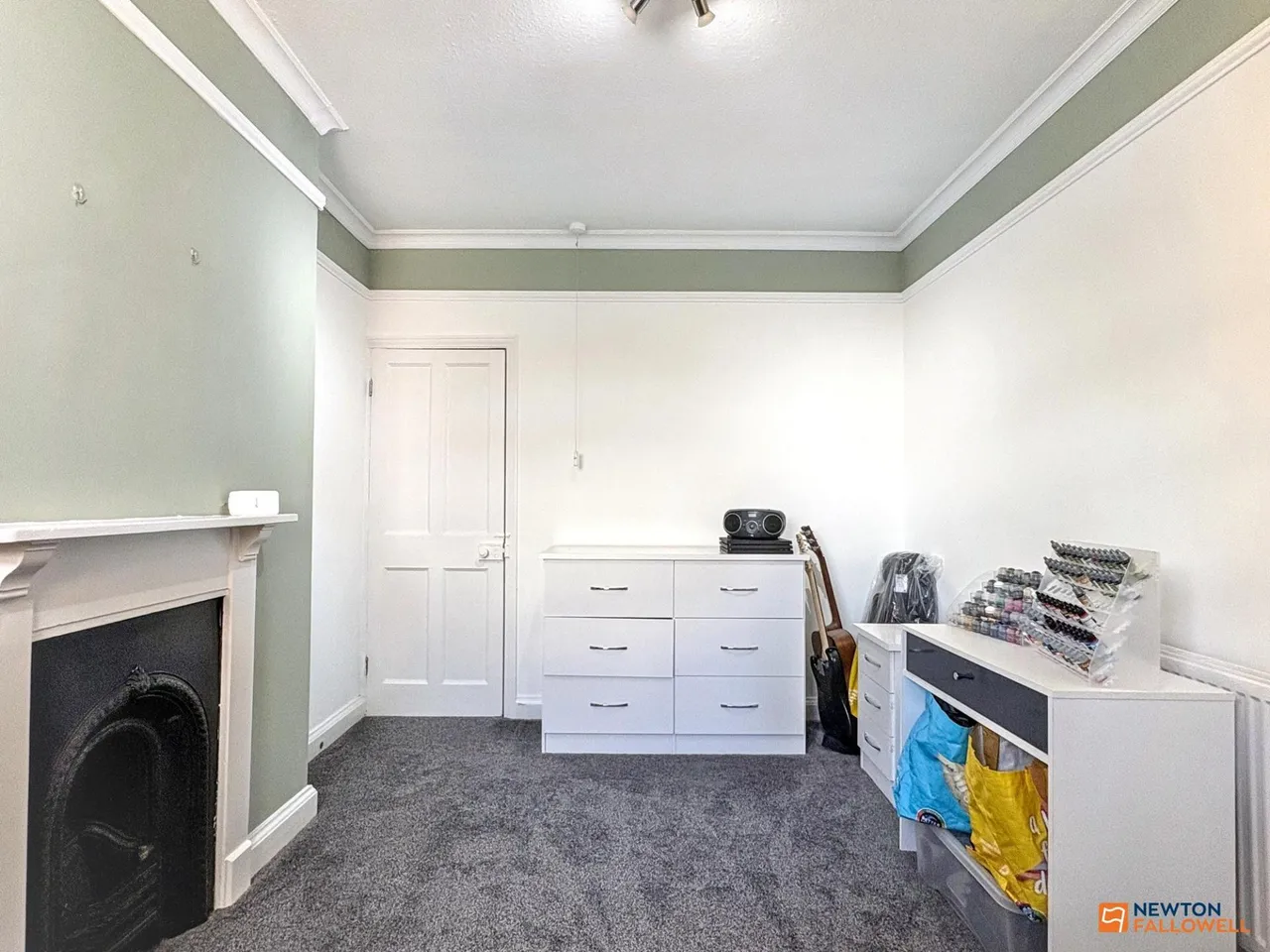 Crescent Road, Hugglescote, LE67, photo 16