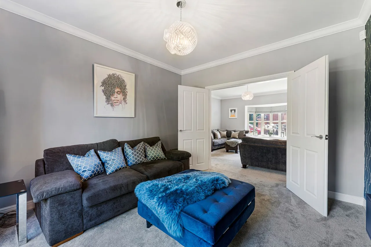 Top Park Close, Lymm, photo 13