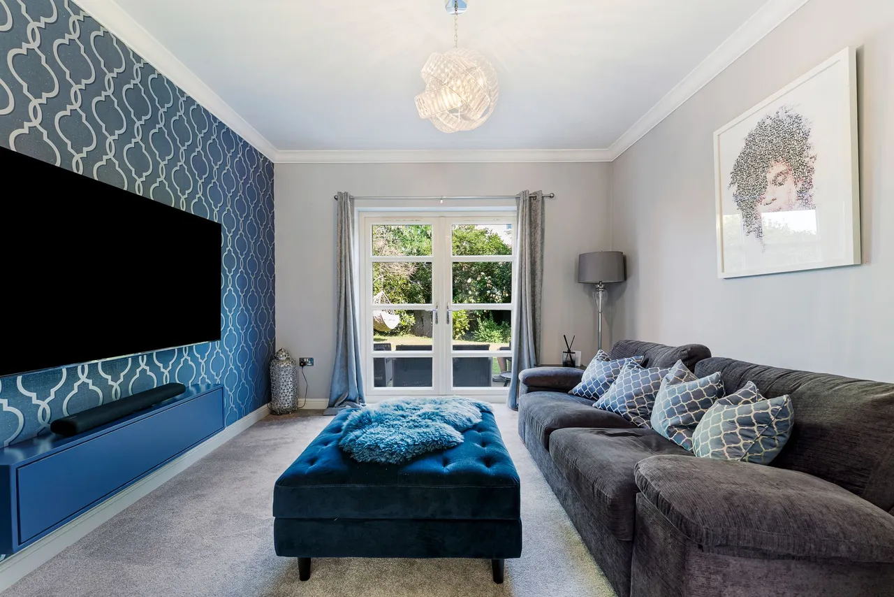 Top Park Close, Lymm, photo 12