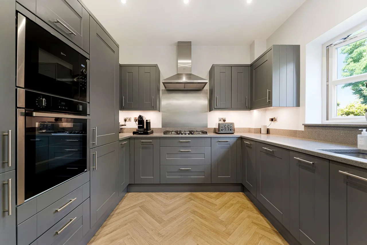 Top Park Close, Lymm, photo 7