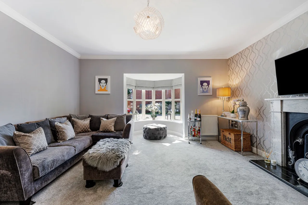 Top Park Close, Lymm, photo 11