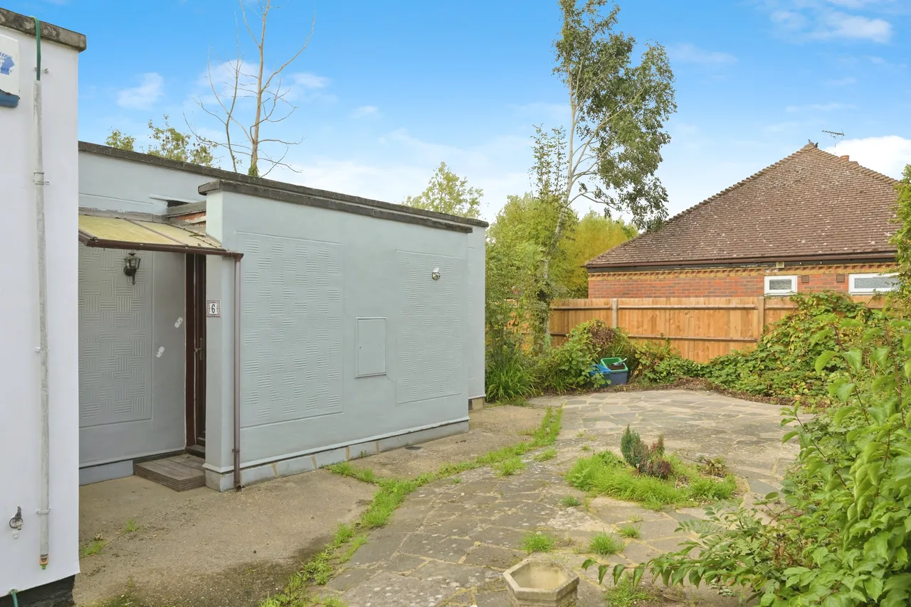 Netherfield Court, Ware, SG12, photo 4