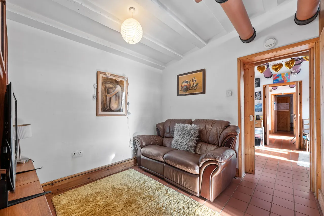 Gables Drive, Hockerton, photo 18