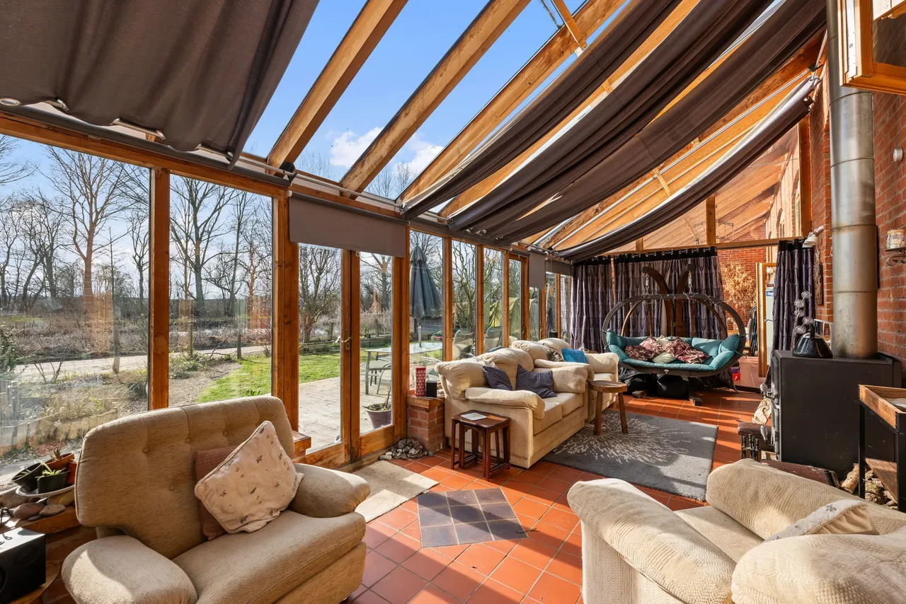 Gables Drive, Hockerton, photo 6