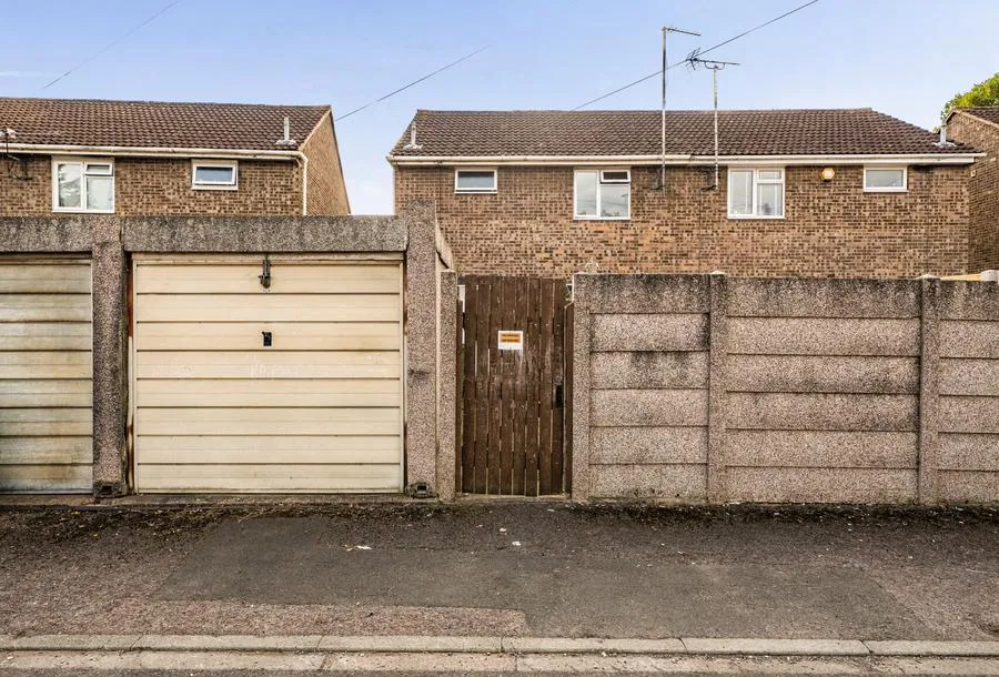 Carter Road, Cheltenham, GL51, photo 16