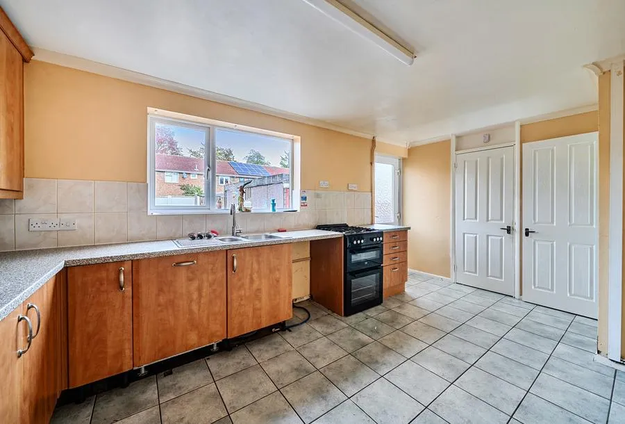 Carter Road, Cheltenham, GL51, photo 5