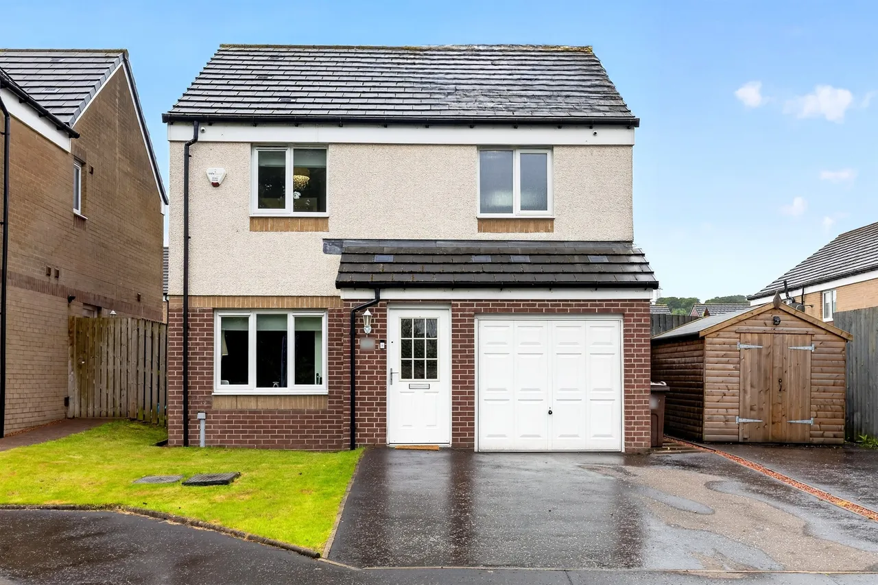 Hallhill Circle, Johnstone, photo 3