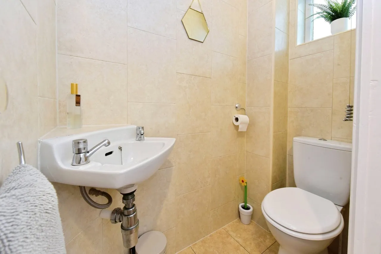 Scraith Wood Drive, Sheffield, S5, photo 7