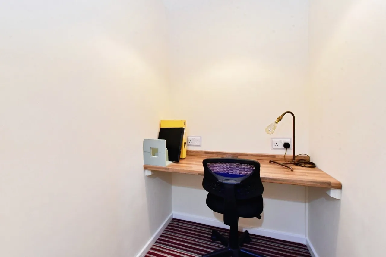 Scraith Wood Drive, Sheffield, S5, photo 12