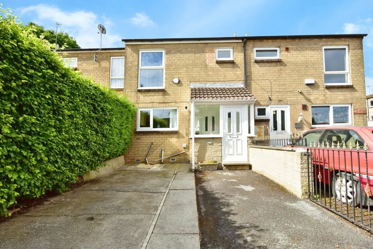 3 bed house for sale — Scraith Wood Drive, Sheffield, S5