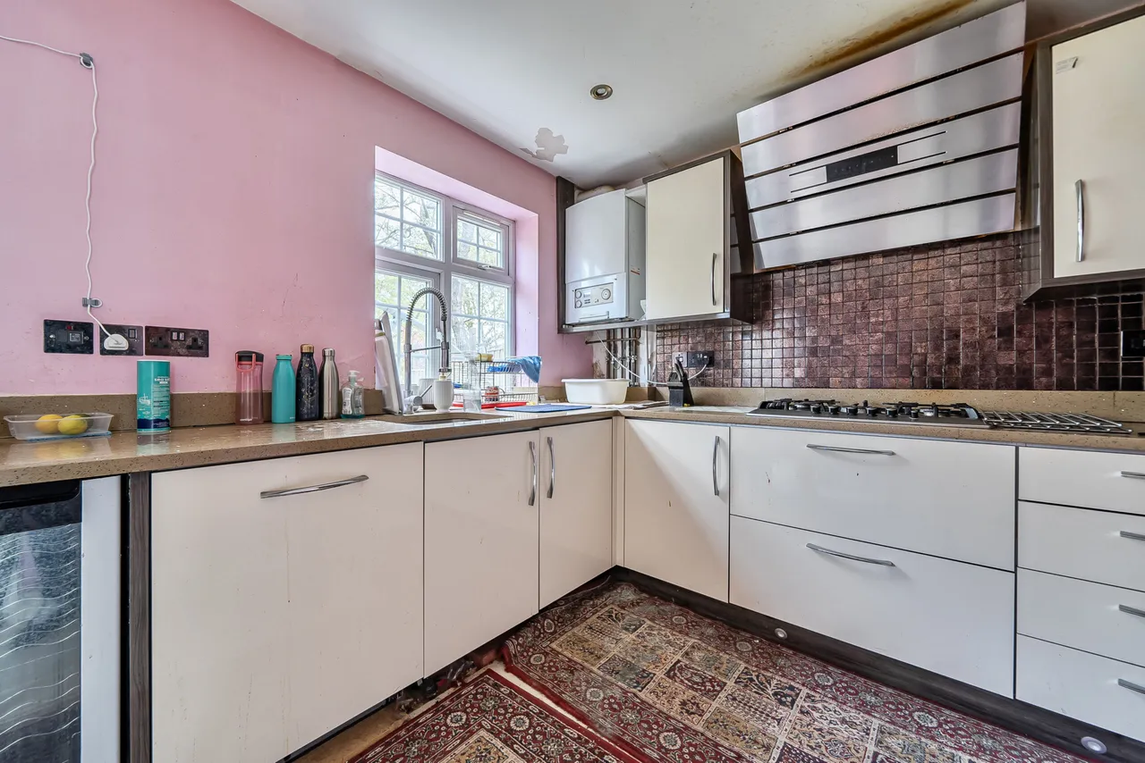 Cedar Avenue, East Barnet, Barnet, Greater London, EN4 8DY, photo 6