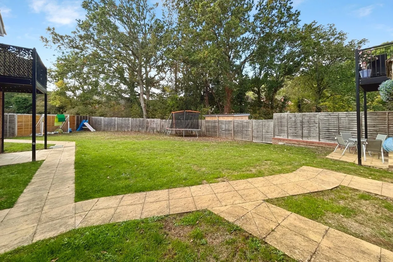 Lovegrove, Hook, RG27, photo 11