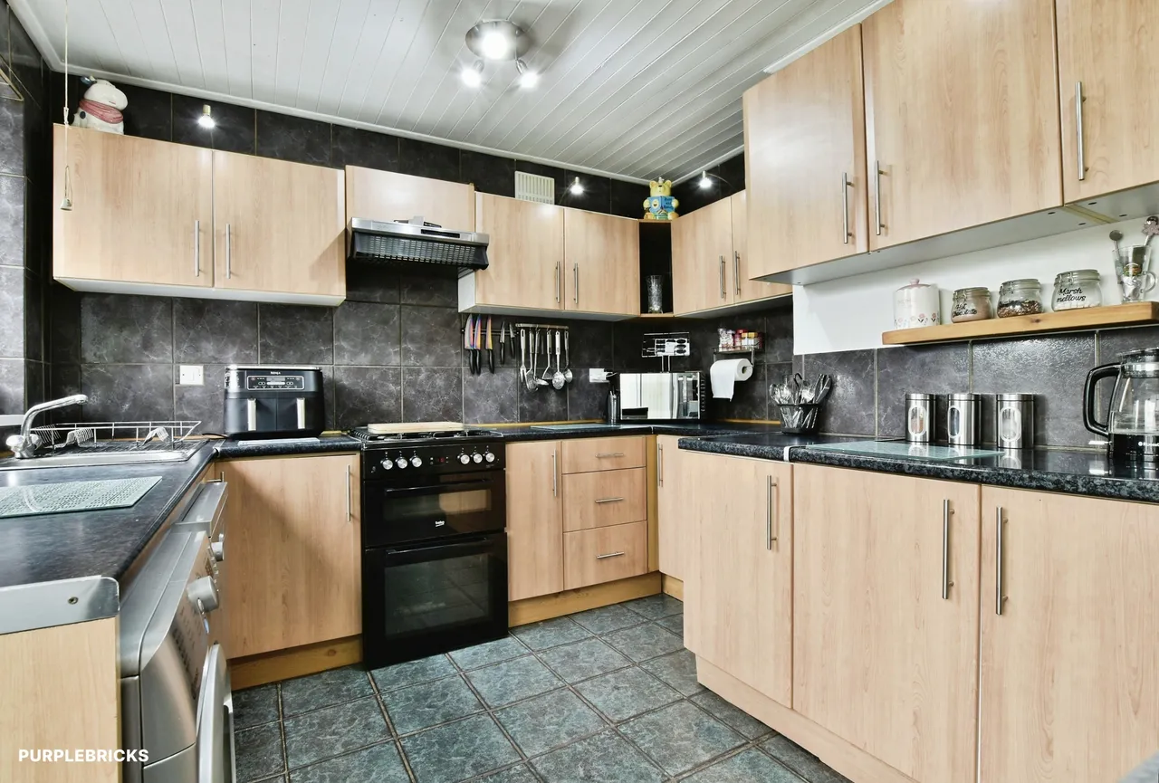 Baron Fold Crescent, Manchester, M38, photo 7