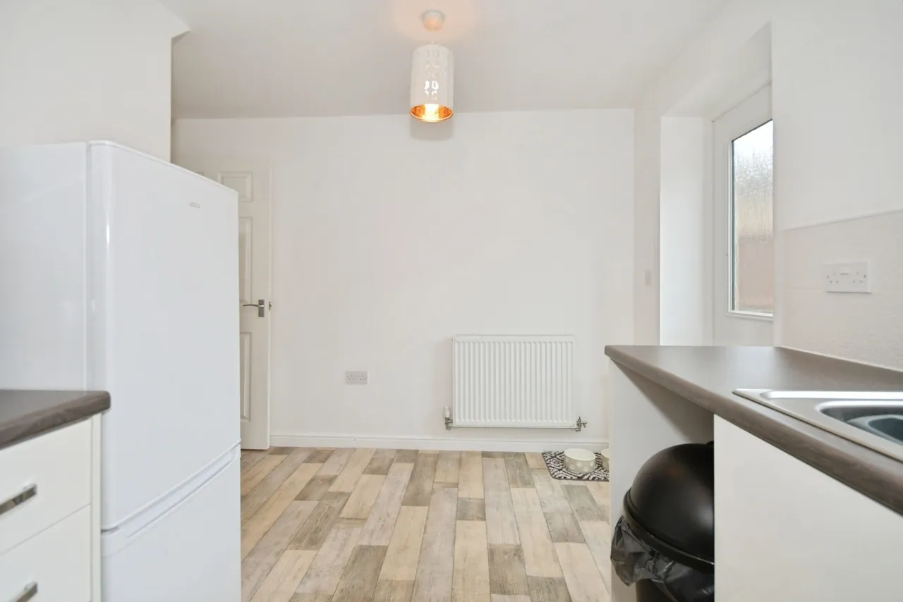 Masefield Place, Holmewood, S42, photo 7