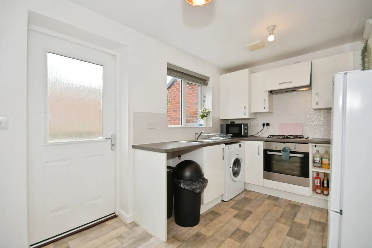 Masefield Place, Holmewood, S42, photo 6