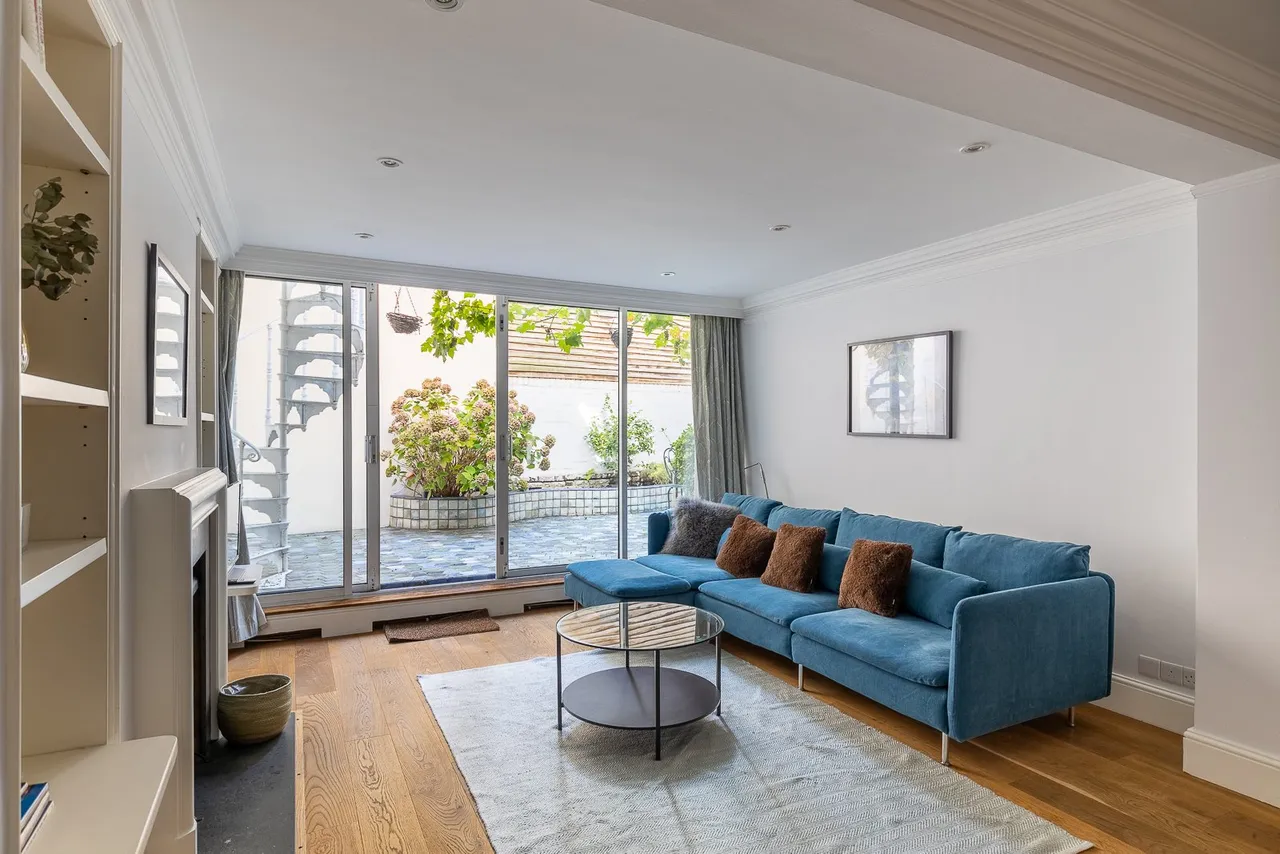 Montpelier Place, Knightsbridge, London, SW7, photo 2