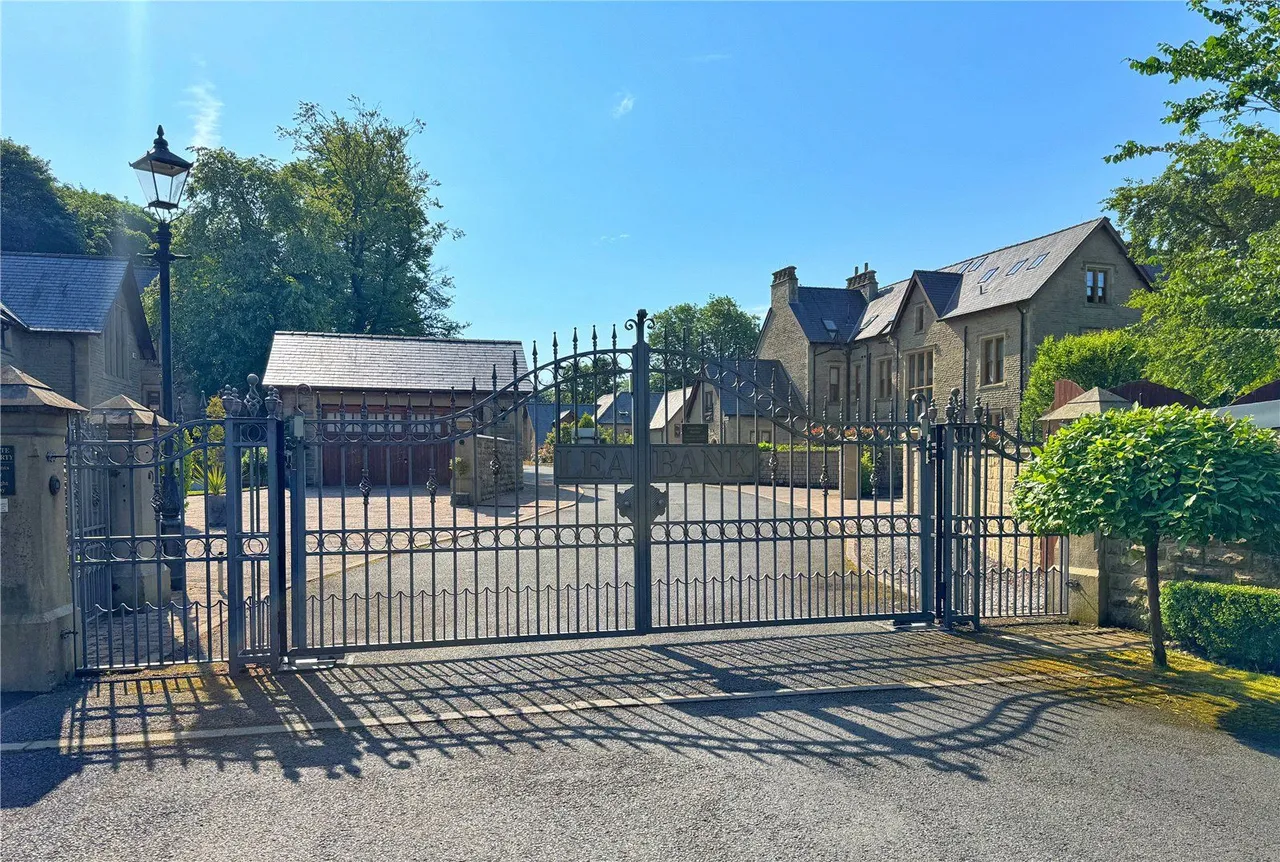 College Lane, Rawtenstall, BB4, photo 43