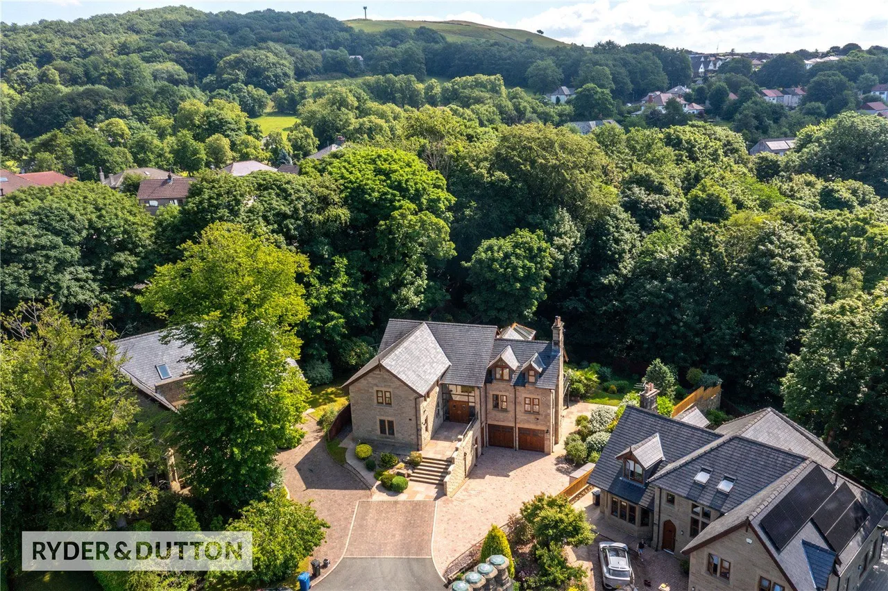 College Lane, Rawtenstall, BB4, photo 2