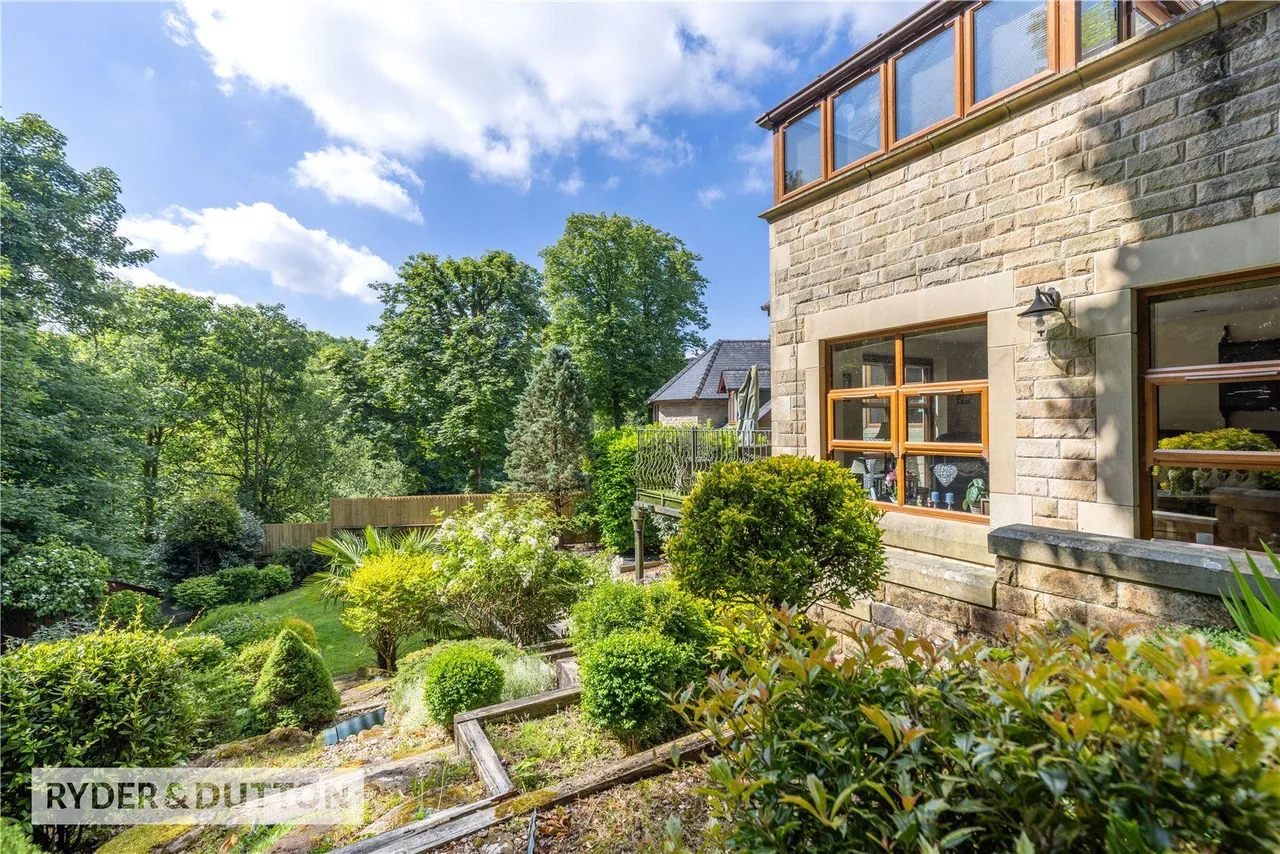 College Lane, Rawtenstall, BB4, photo 37