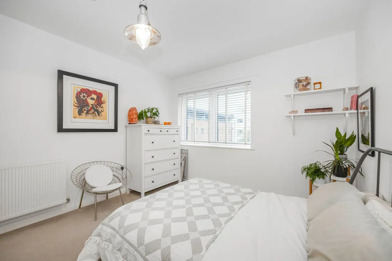 Manston Court, Walthamstow, E17, photo 8