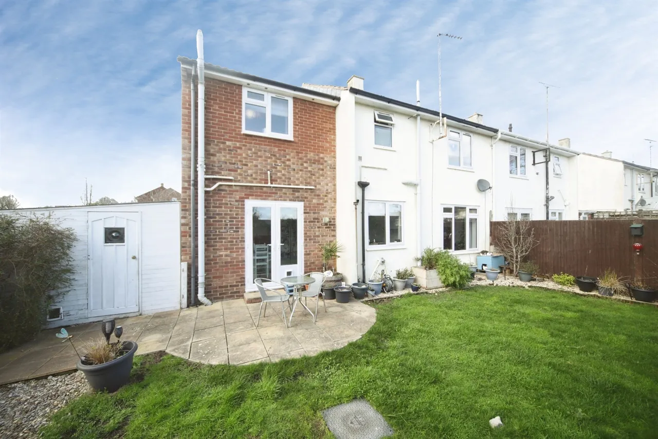 3 bed house for sale — Buckland Road, Taunton