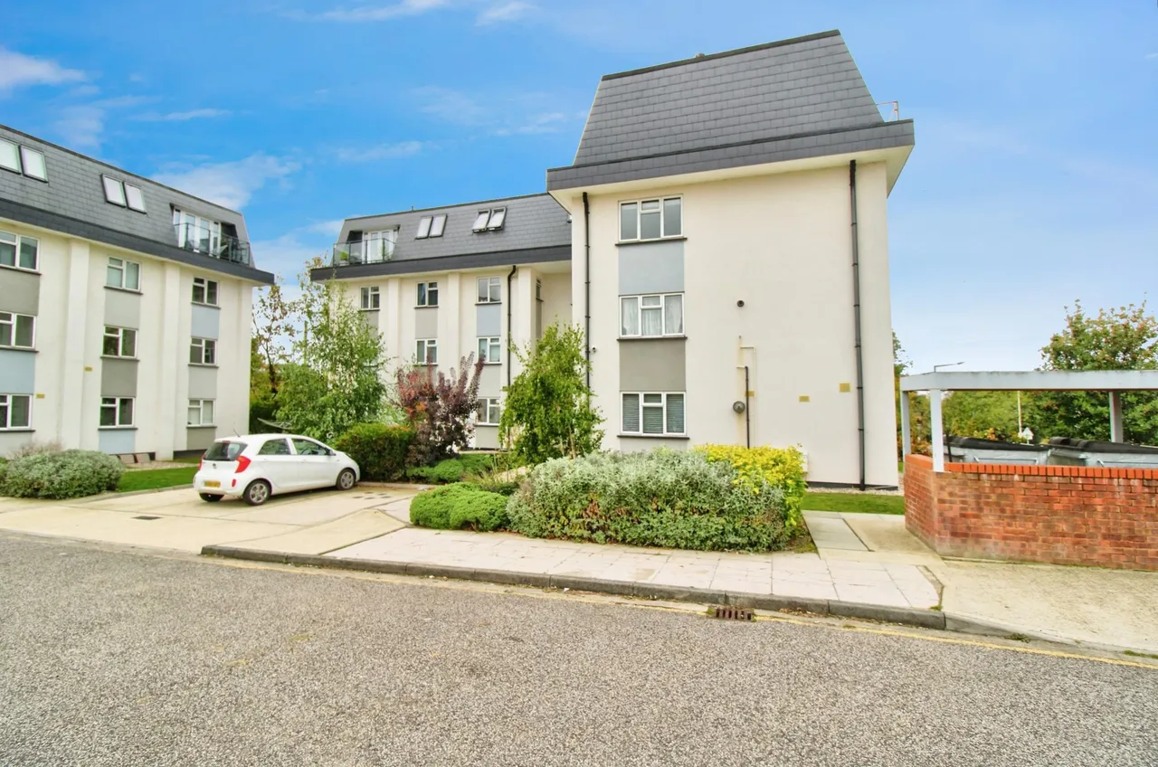 Westbury Terrace, Upminster, RM14, photo 3