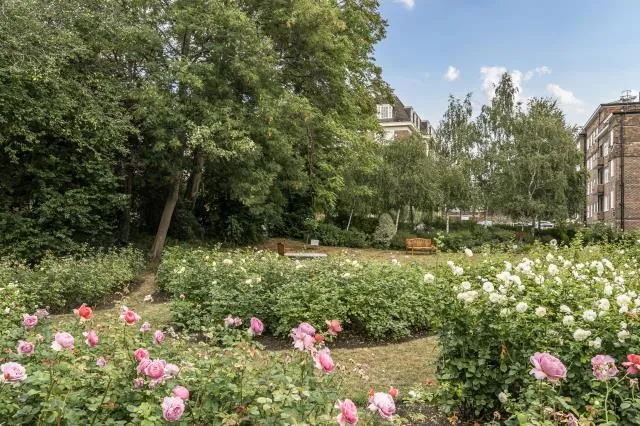 Avenue Road, London, NW8, photo 3