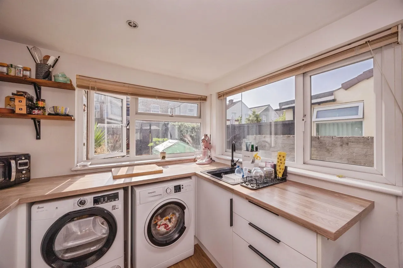 Dartmouth Road, Portsmouth, PO3, photo 8