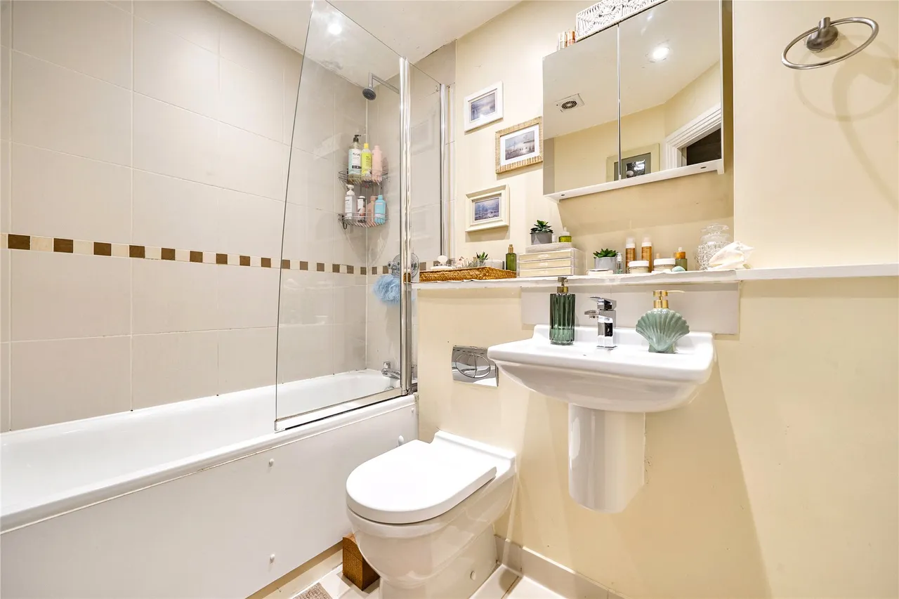 The Retreat, Surbiton, KT5, photo 13