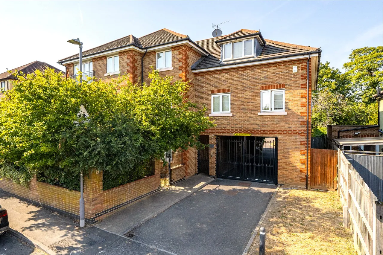 2 bed flat for sale, The Retreat, Surbiton, KT5