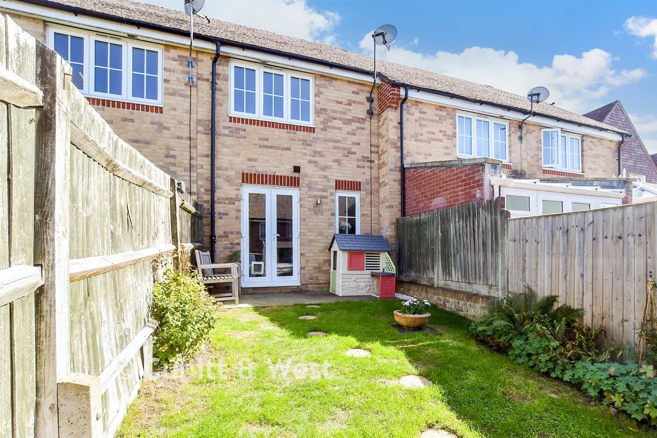 Garland Close, Petworth, GU28, photo 16