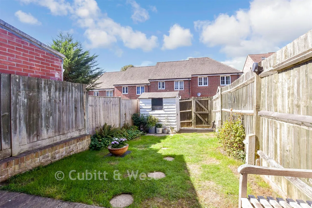 Garland Close, Petworth, GU28, photo 15