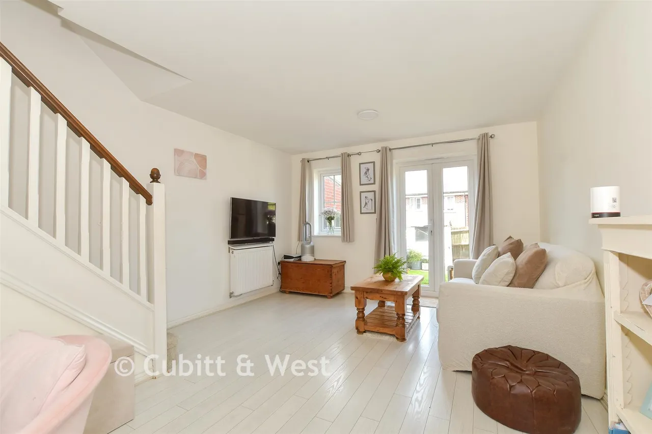 Garland Close, Petworth, GU28, photo 4