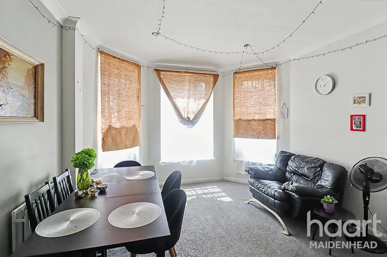 Upton Court Road, Slough, SL3, photo 3