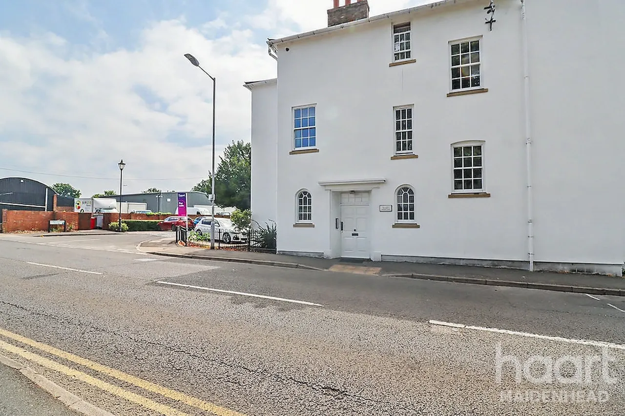 2 bed flat for sale, Upton Court Road, Slough, SL3