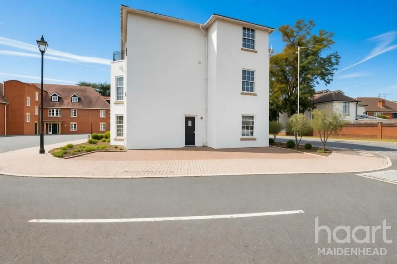 Upton Court Road, Slough, SL3, photo 14