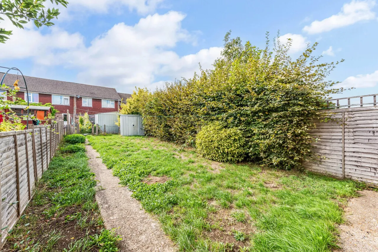 Priors Dean Road, Winchester, photo 4