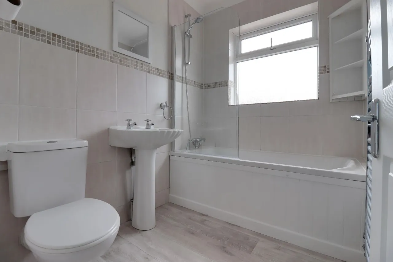 New Road, Porthcawl, CF36, photo 4