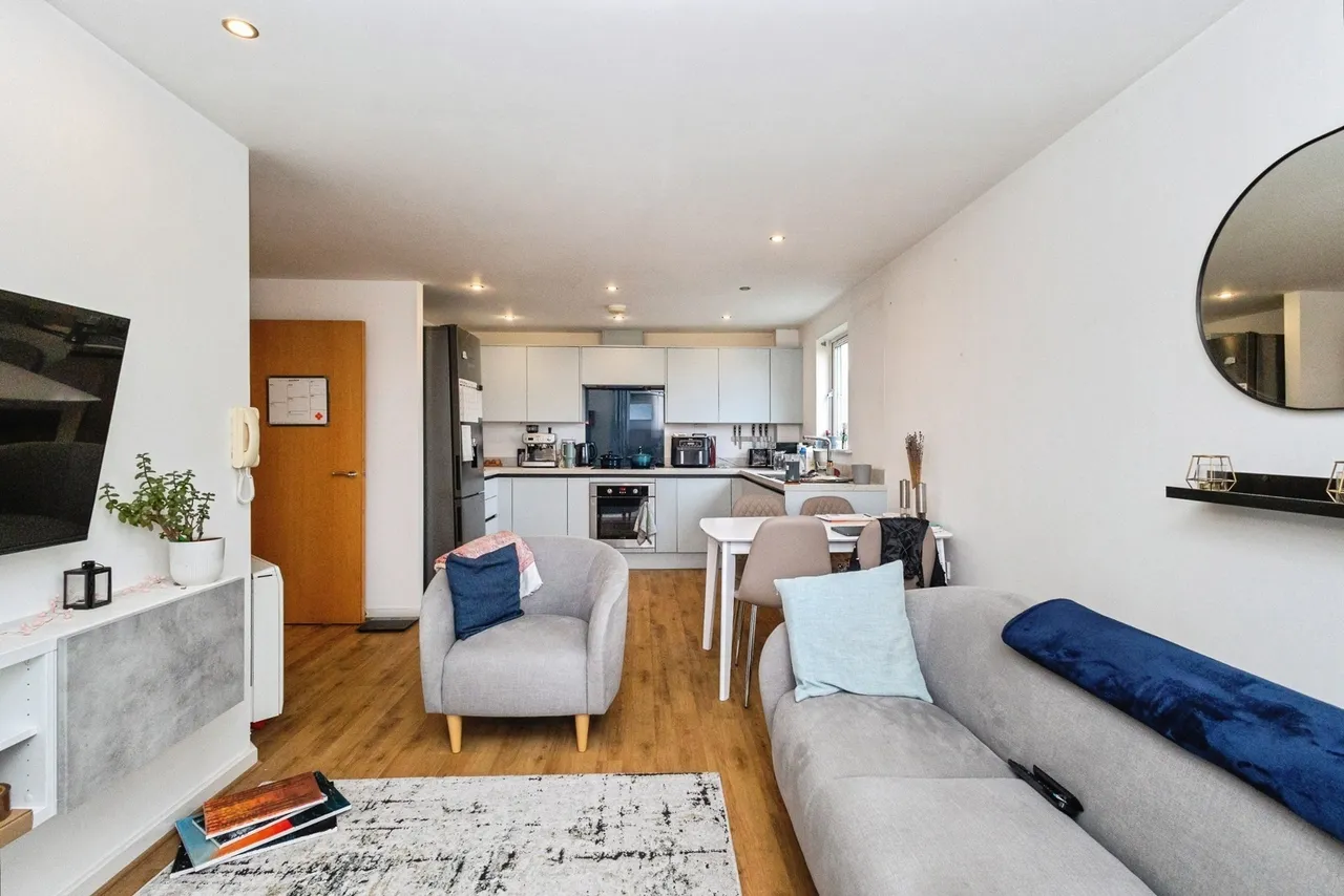 Elmira Way, Salford, Greater Manchester, M5, photo 6