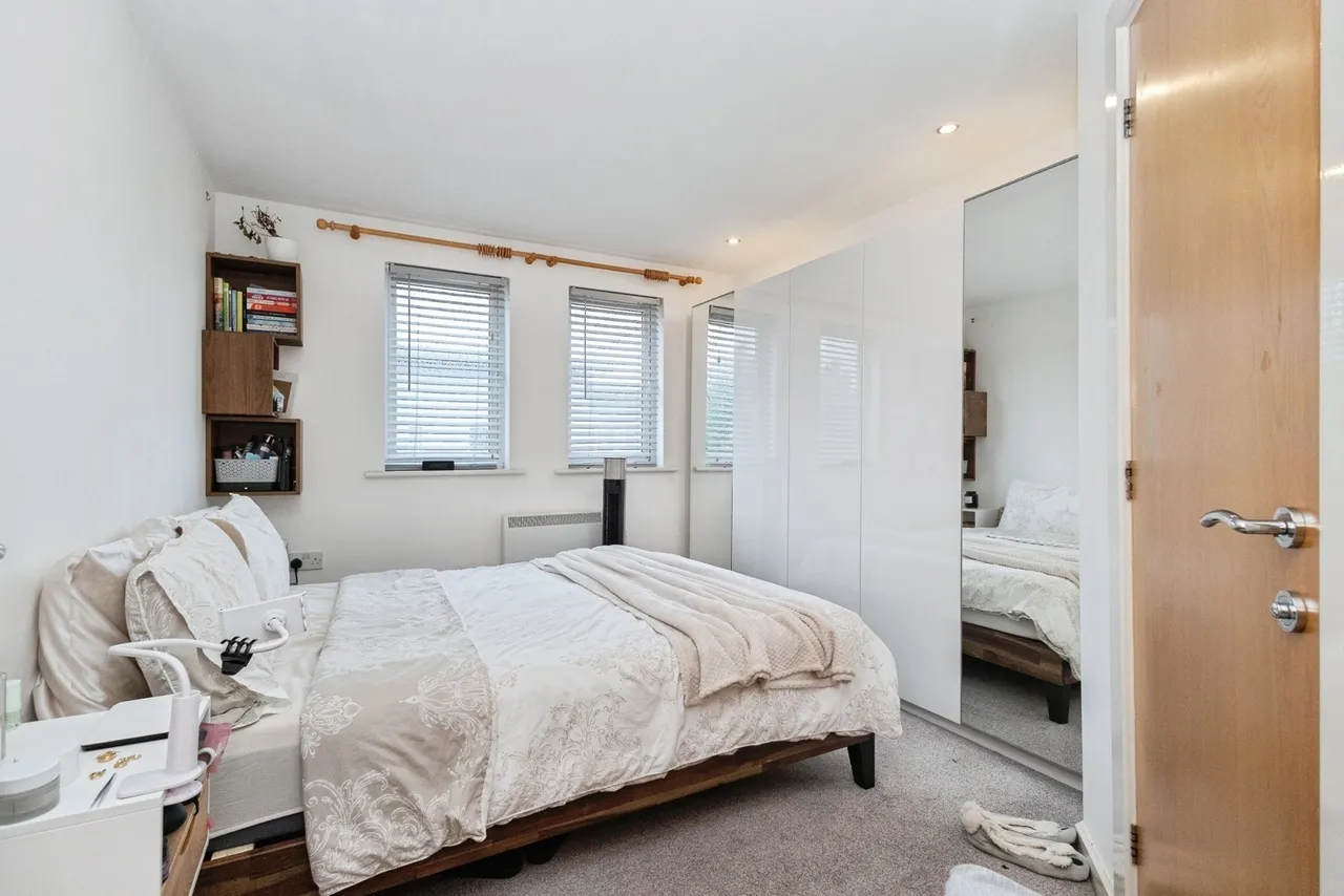 Elmira Way, Salford, Greater Manchester, M5, photo 8