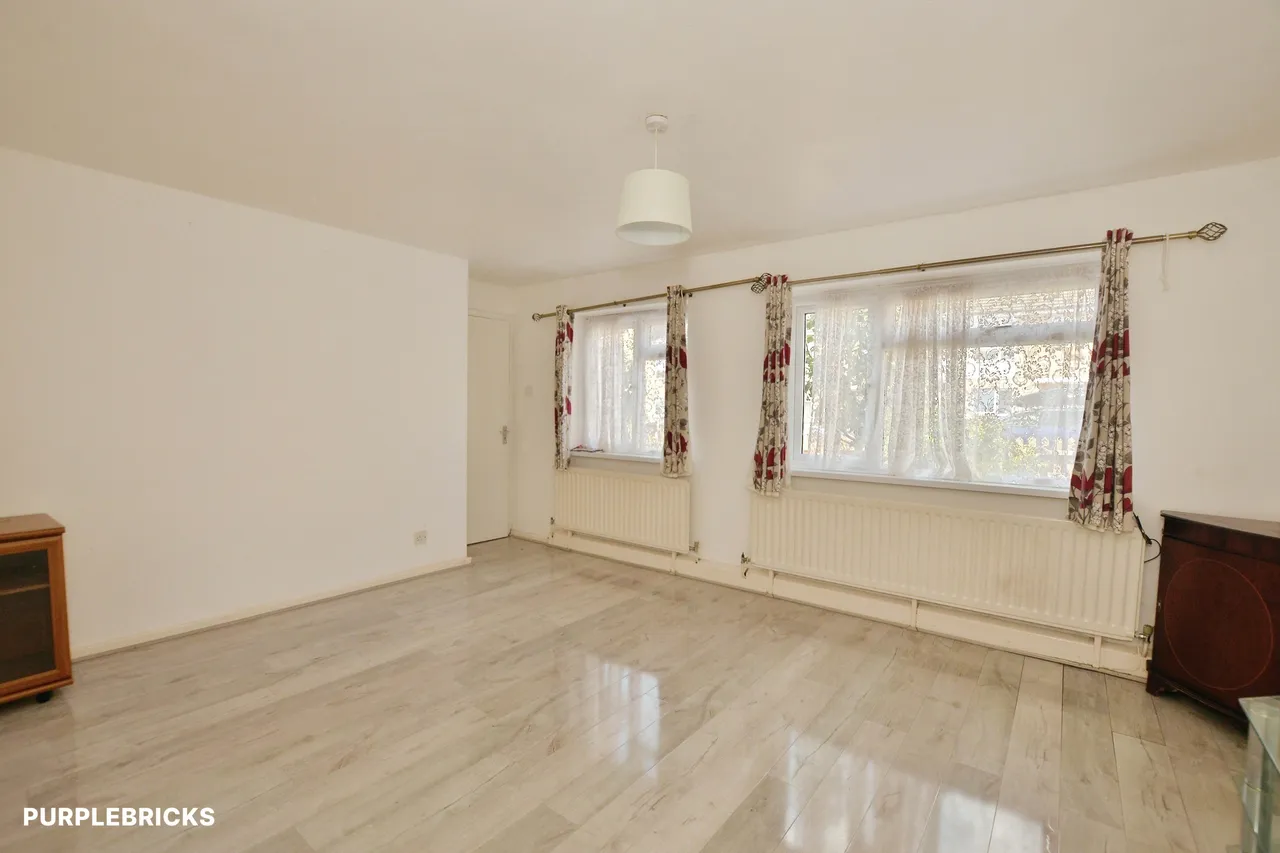 Luddenham Close, Ashford, TN23, photo 5