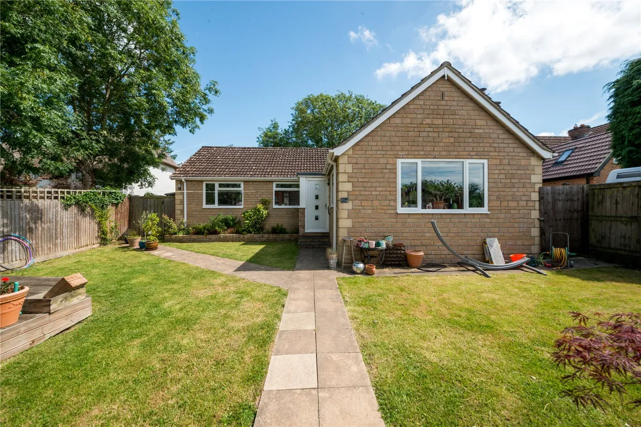 3 bed house for sale, Hawkeridge