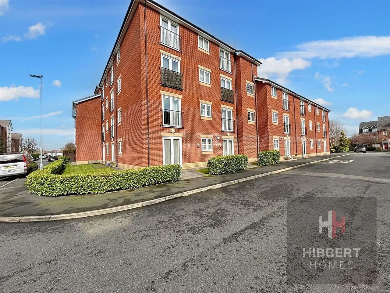2 bed flat for sale, Lawnhurst Avenue, Baguley, M23