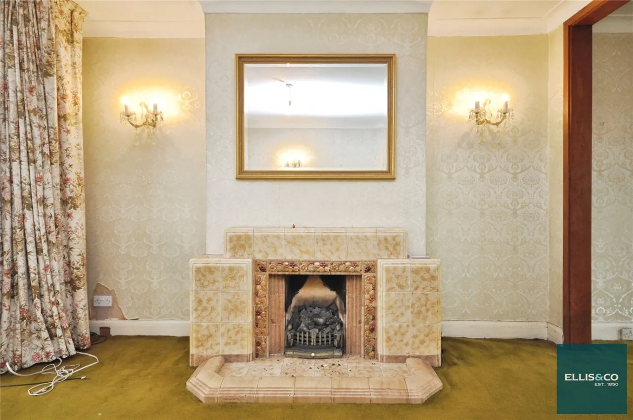 Sandringham Gardens, North Finchley, N12, photo 11