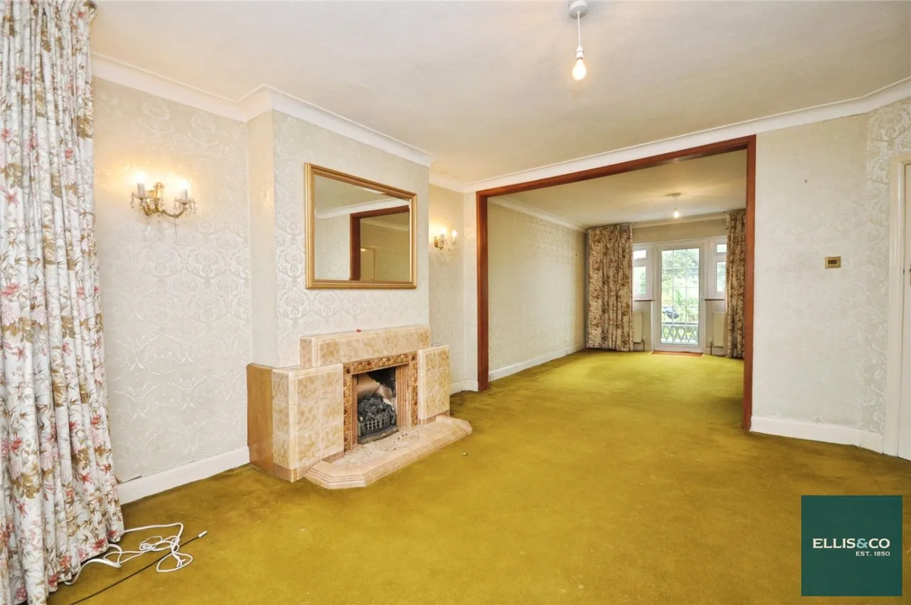 Sandringham Gardens, North Finchley, N12, photo 2