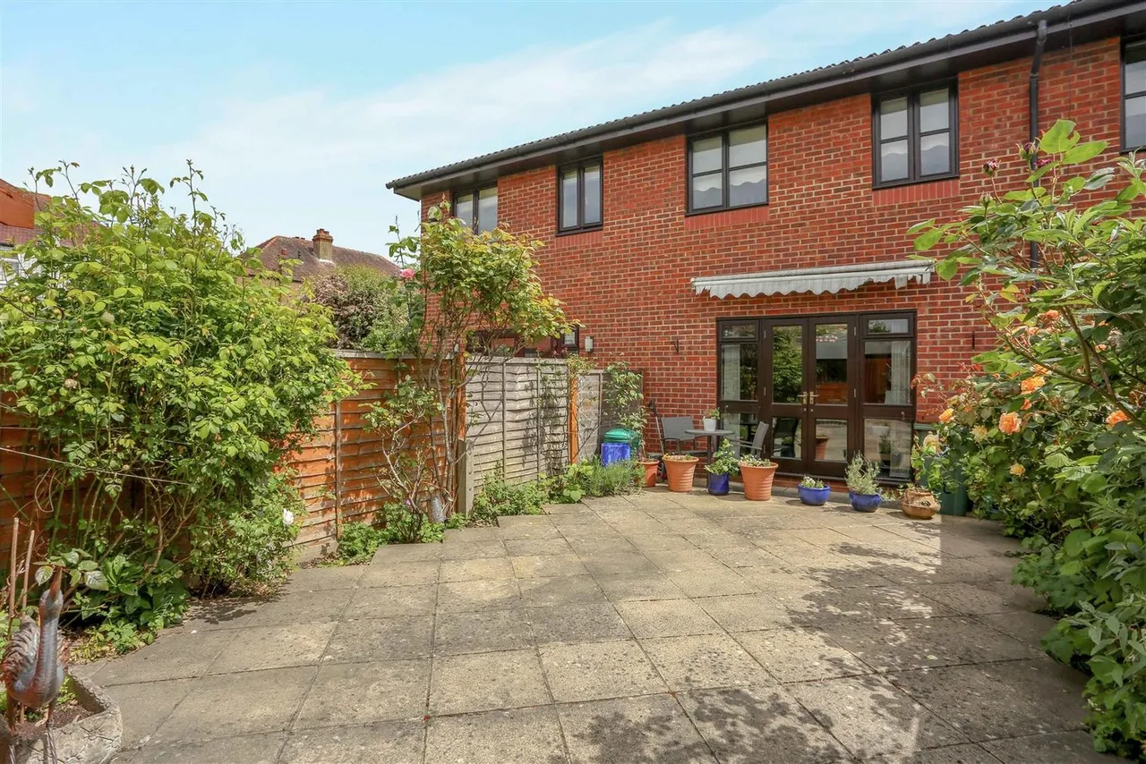 Trent Way, Worcester Park, KT4 8TT, photo 11
