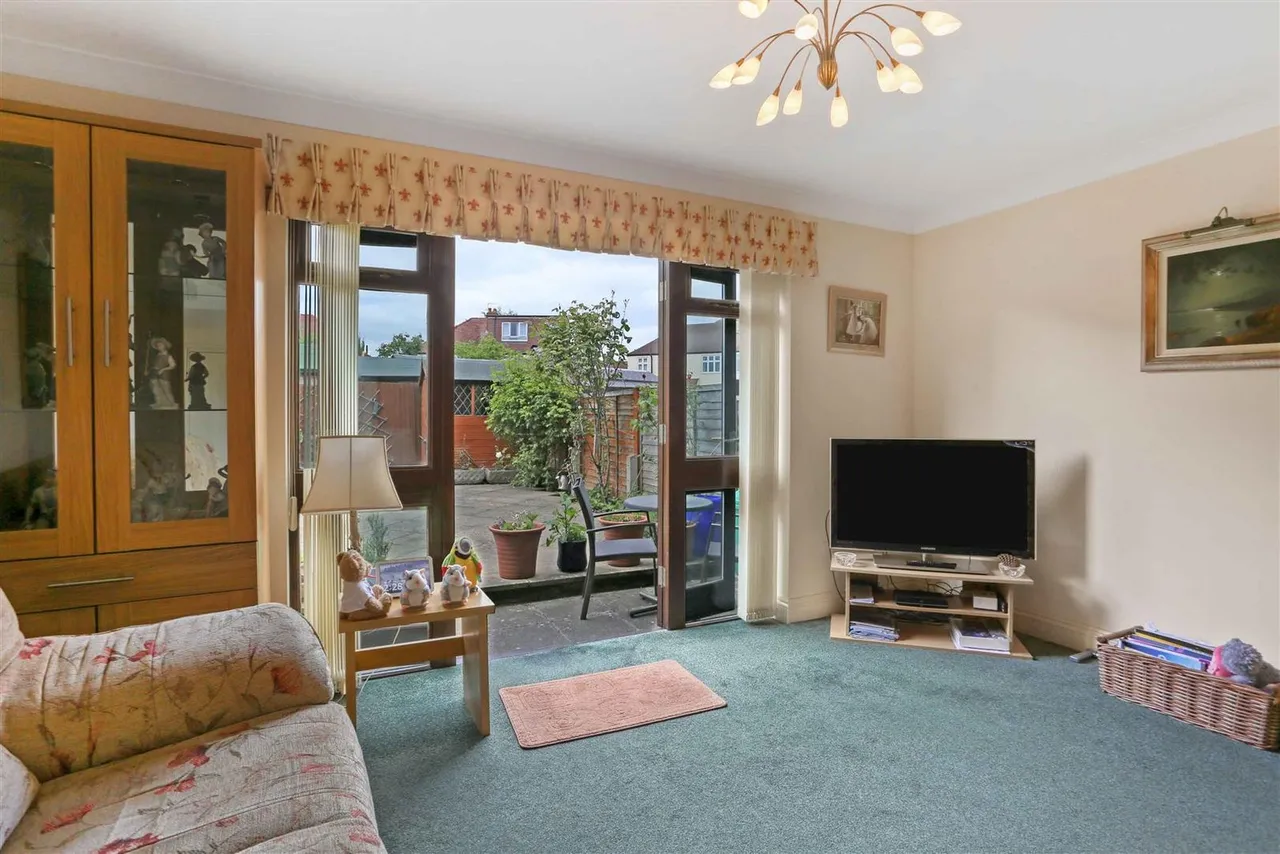 Trent Way, Worcester Park, KT4 8TT, photo 5
